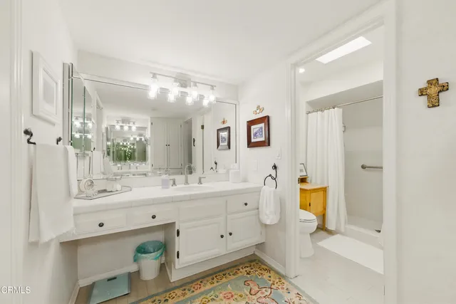 $735,000 | 18751 Hatteras Street, Unit 13, Tarzana, CA 91356