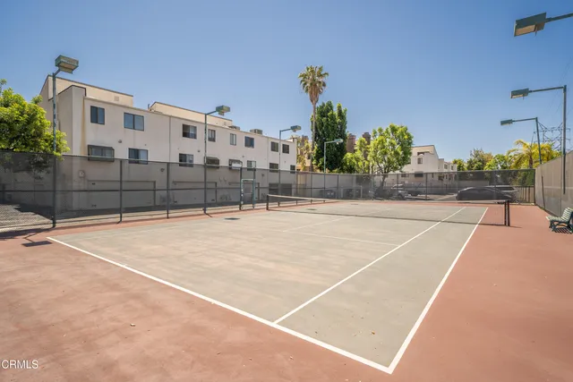 $735,000 | 18751 Hatteras Street, Unit 13, Tarzana, CA 91356