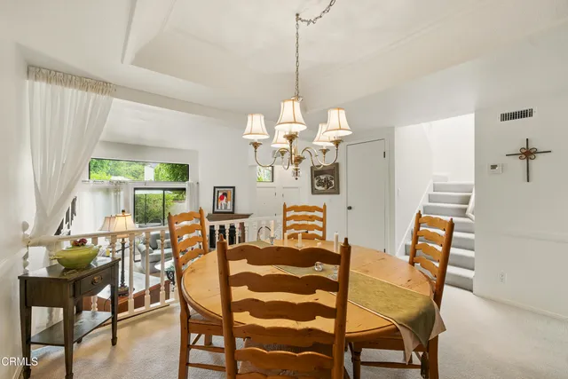 $735,000 | 18751 Hatteras Street, Unit 13, Tarzana, CA 91356