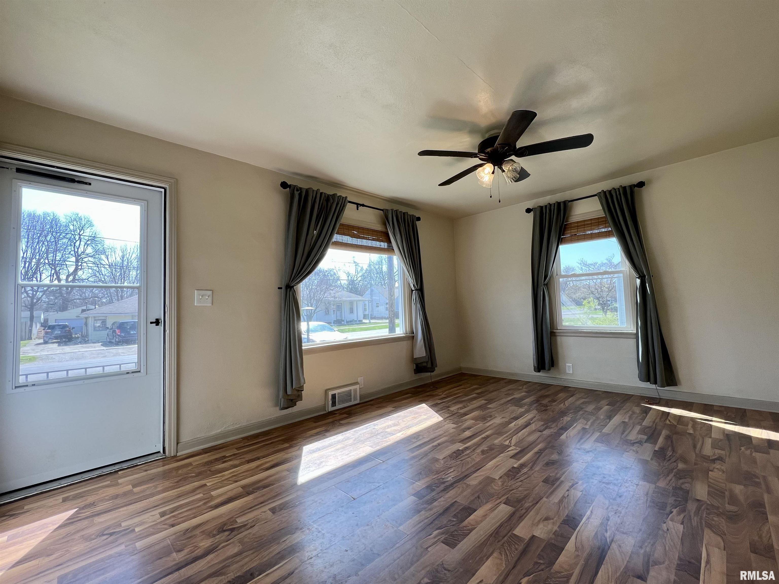 1507 North Wesley Street Springfield, IL 62702 - Photo 5 of 13