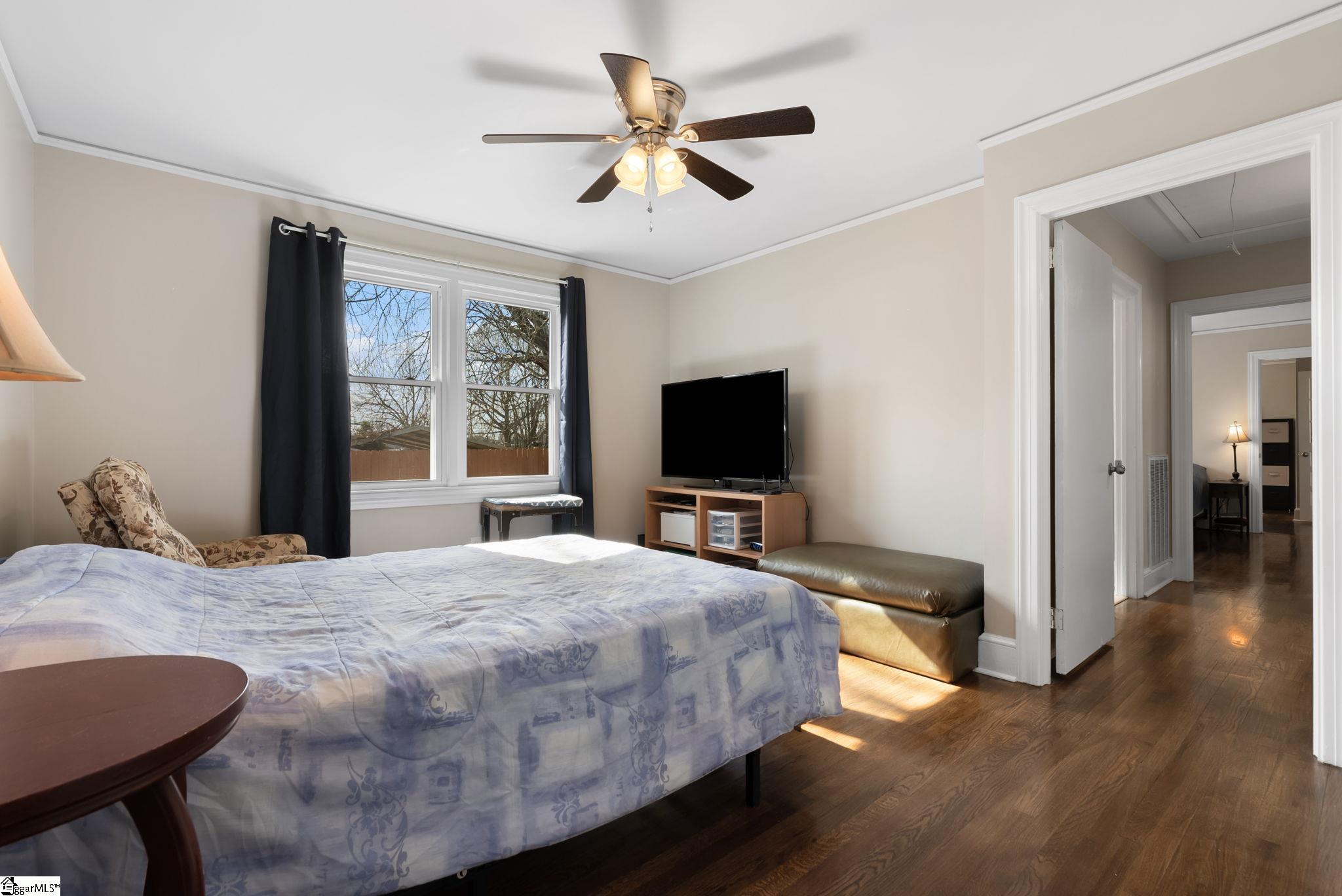 200 Oates Avenue Easley, SC 29640 - Photo 12 of 34