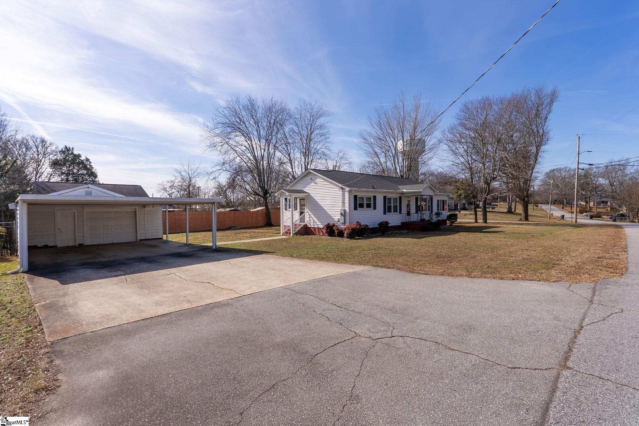 200 Oates Avenue Easley, SC 29640 - Photo 25 of 34