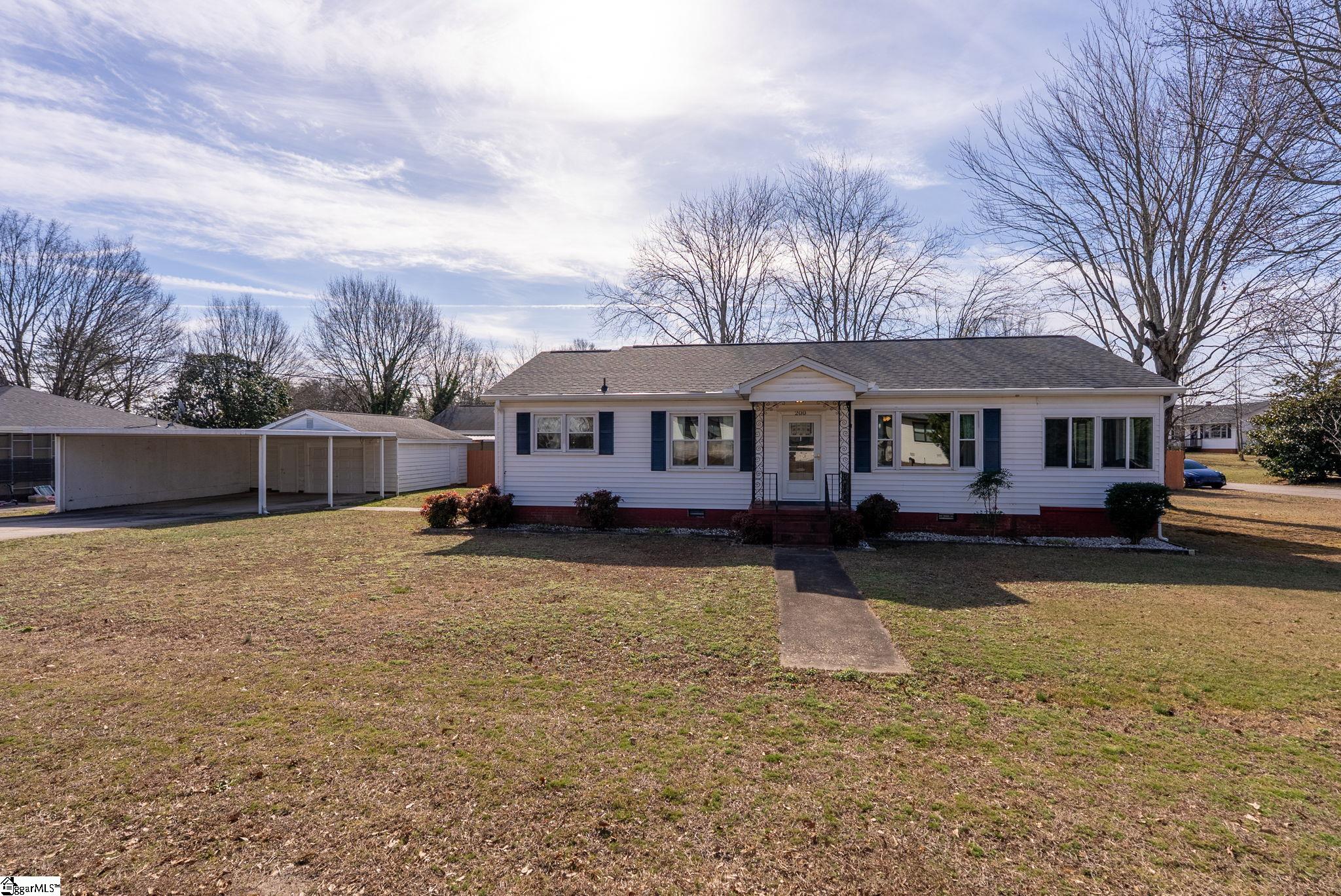 200 Oates Avenue Easley, SC 29640 - Photo 3 of 34