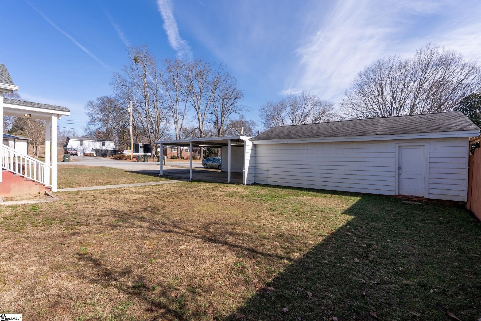 200 Oates Avenue Easley, SC 29640 - Photo 31 of 34