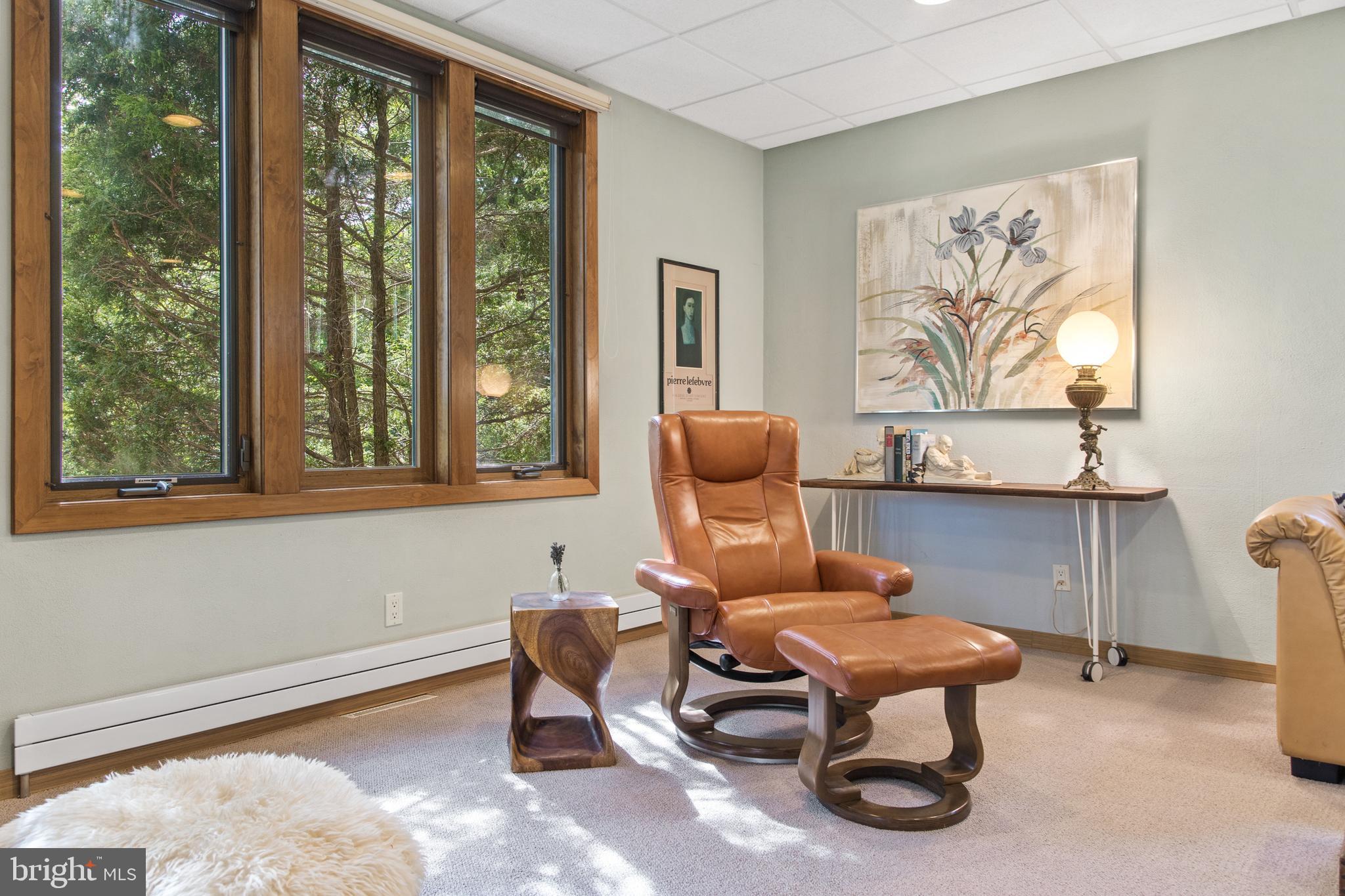 1646 Hilltop Road Spring City, PA 19475 - Photo 24 of 48 Family room