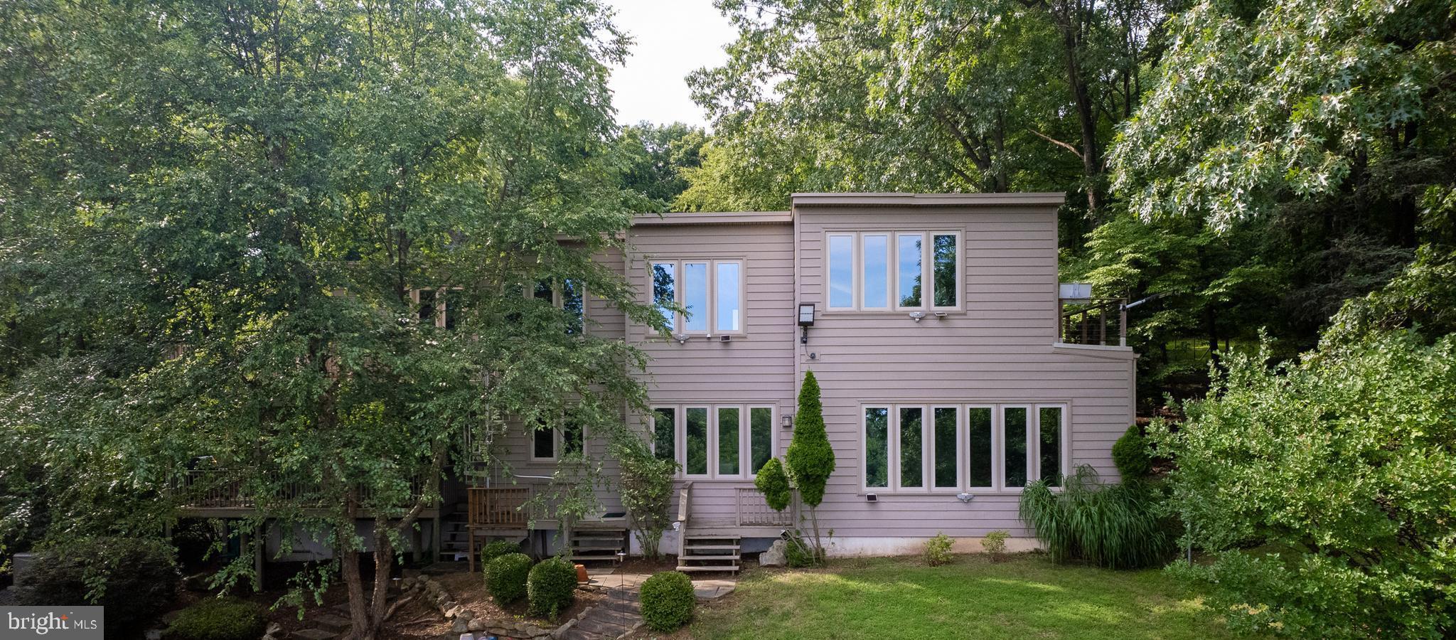 1646 Hilltop Road Spring City, PA 19475 - Photo 42 of 48 Rear exterior