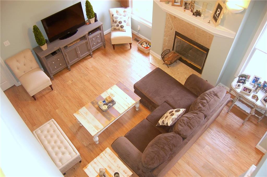 6084 Brandermill Ridge Columbus, IN 47203 - Photo 3 of 19 Gallery Image 3