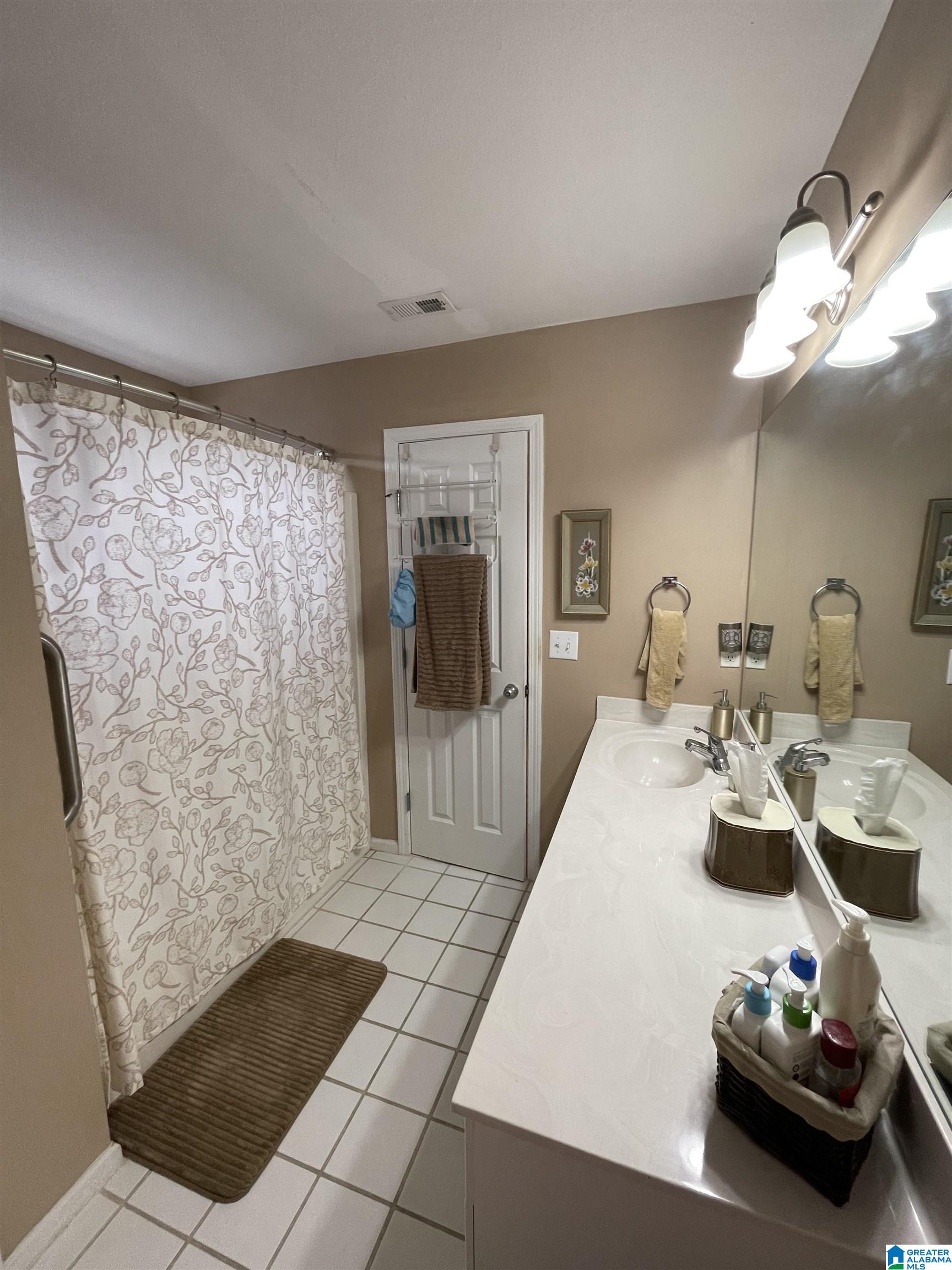 5609 Kemberton Way Pinson, AL 35126 - Photo 7 of 26