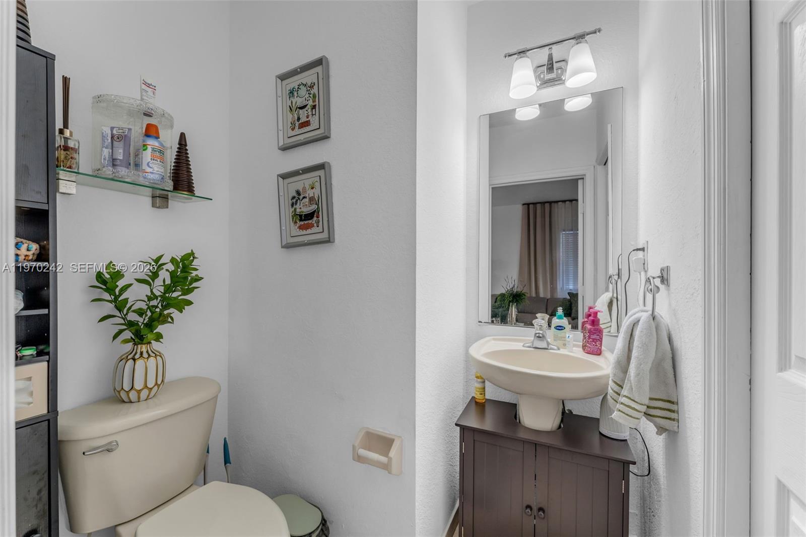 846 Southwest 148th Place Miami, FL 33194 - Photo 10 of 27