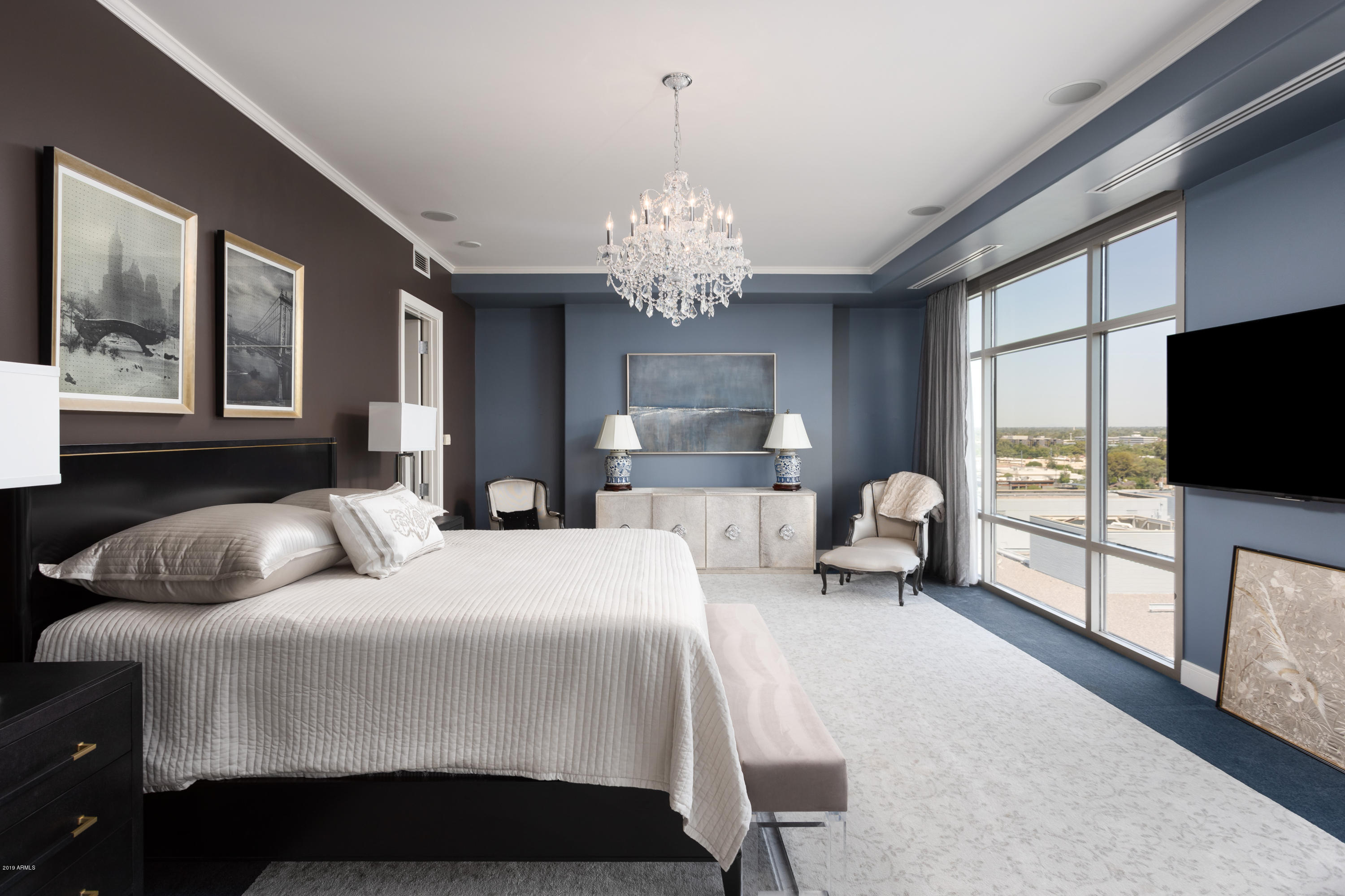 2211 East Camelback Road, Unit 1102 Phoenix, AZ 85016 - Photo 11 of 31 2211 E. Camelback Rd.-11 bedroom 1