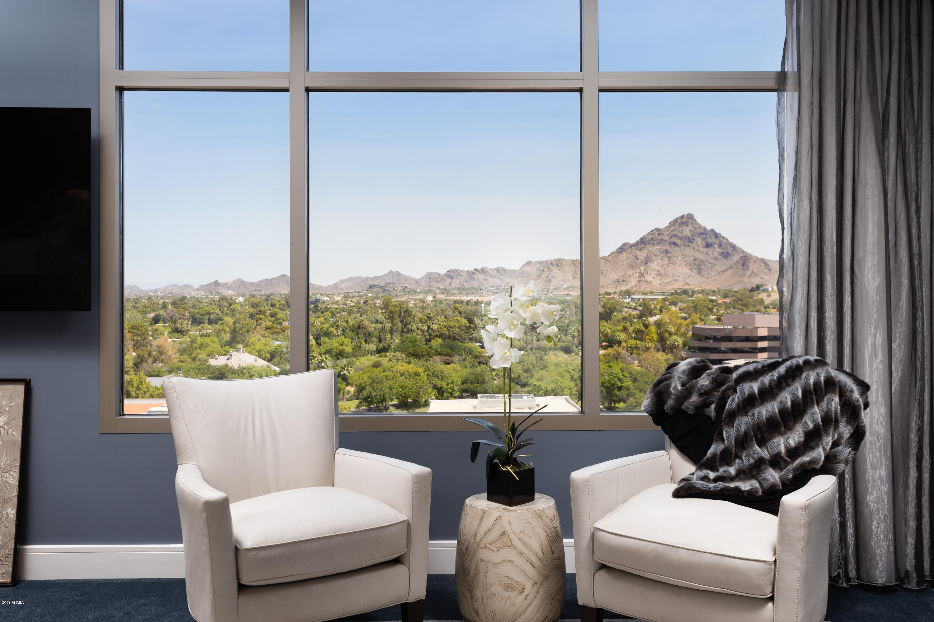 2211 East Camelback Road, Unit 1102 Phoenix, AZ 85016 - Photo 12 of 31 2211 E. Camelback Rd.-12 bedroom 1