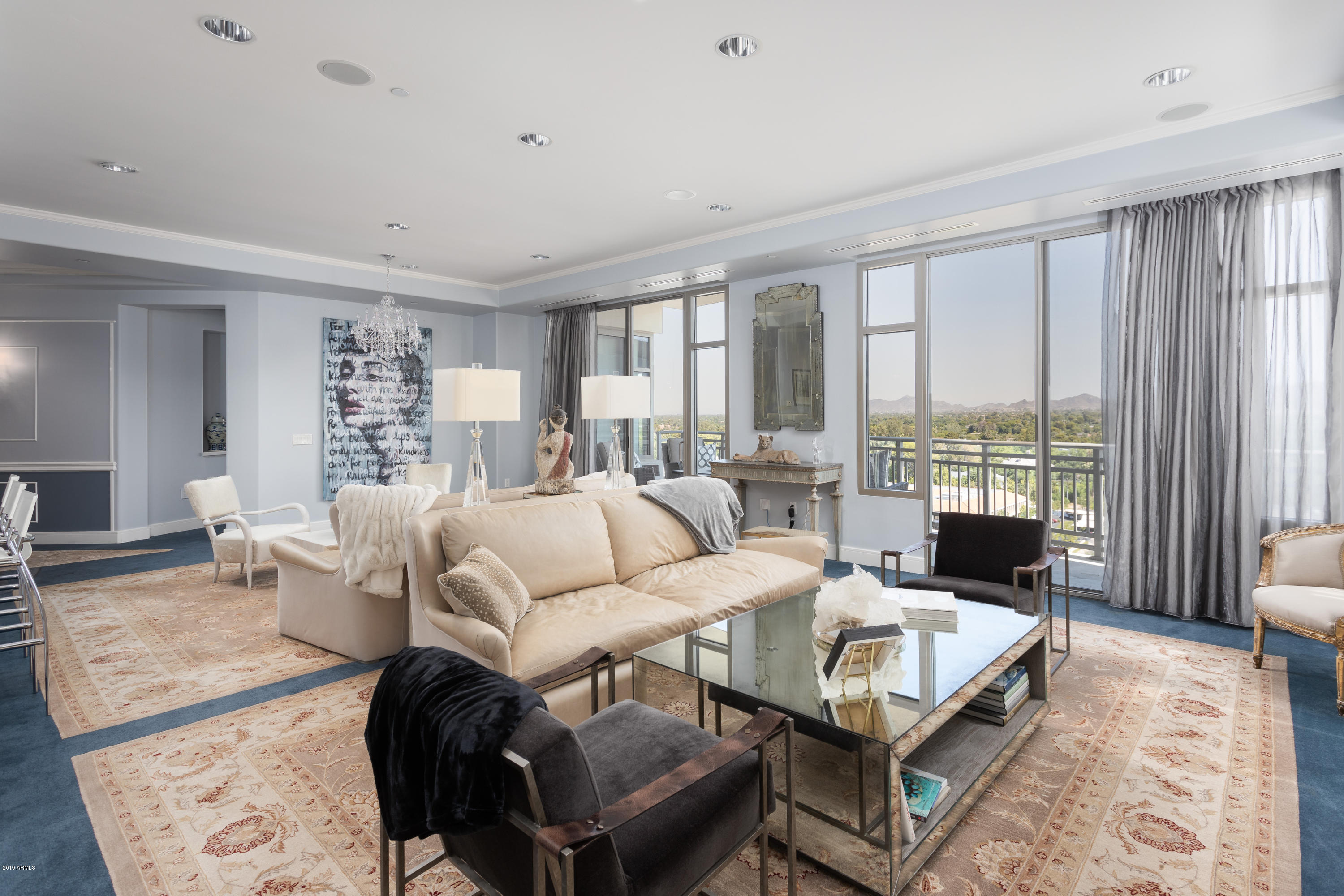 2211 East Camelback Road, Unit 1102 Phoenix, AZ 85016 - Photo 4 of 31 2211 E. Camelback Rd.-4 living room