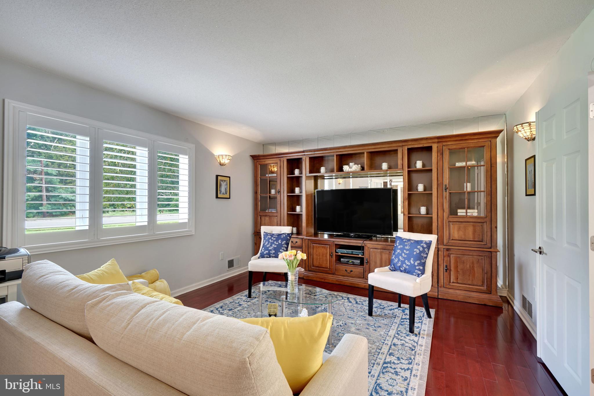 257 Youngs Road Hamilton, NJ 08619 - Photo 8 of 62