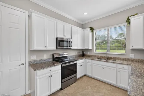 $410,000 | 1170 Genovesa Court, Naples, FL 34113