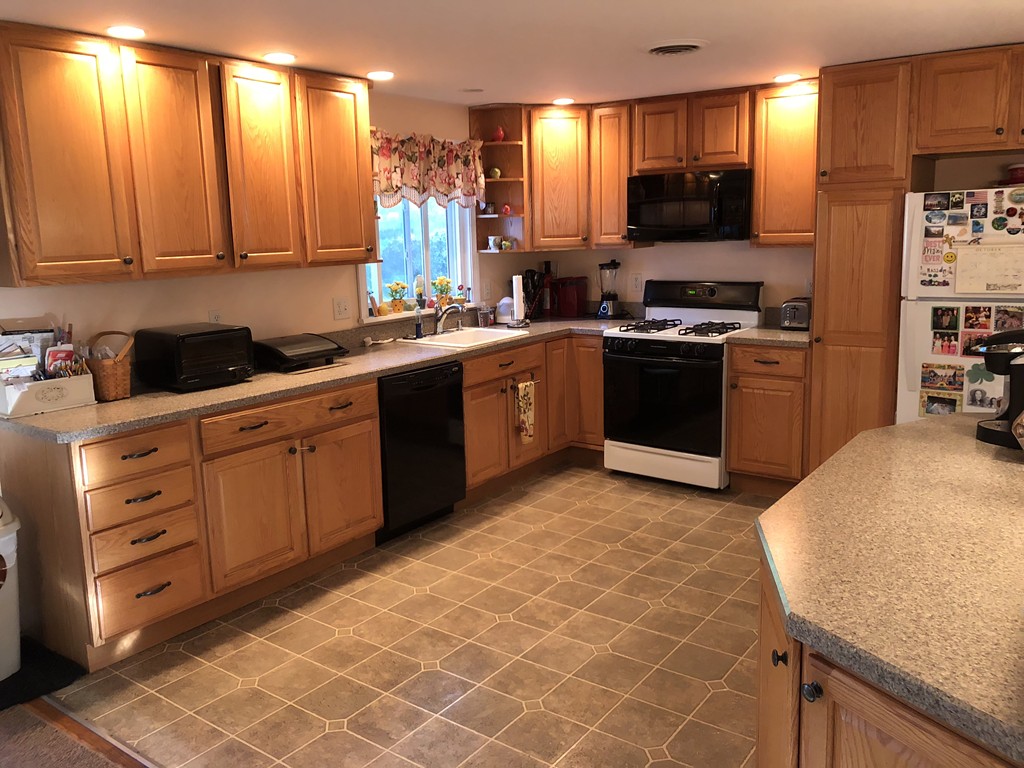 60 Cypress Road Milton, MA 02186 - Photo 4 of 17 Gallery Image 4