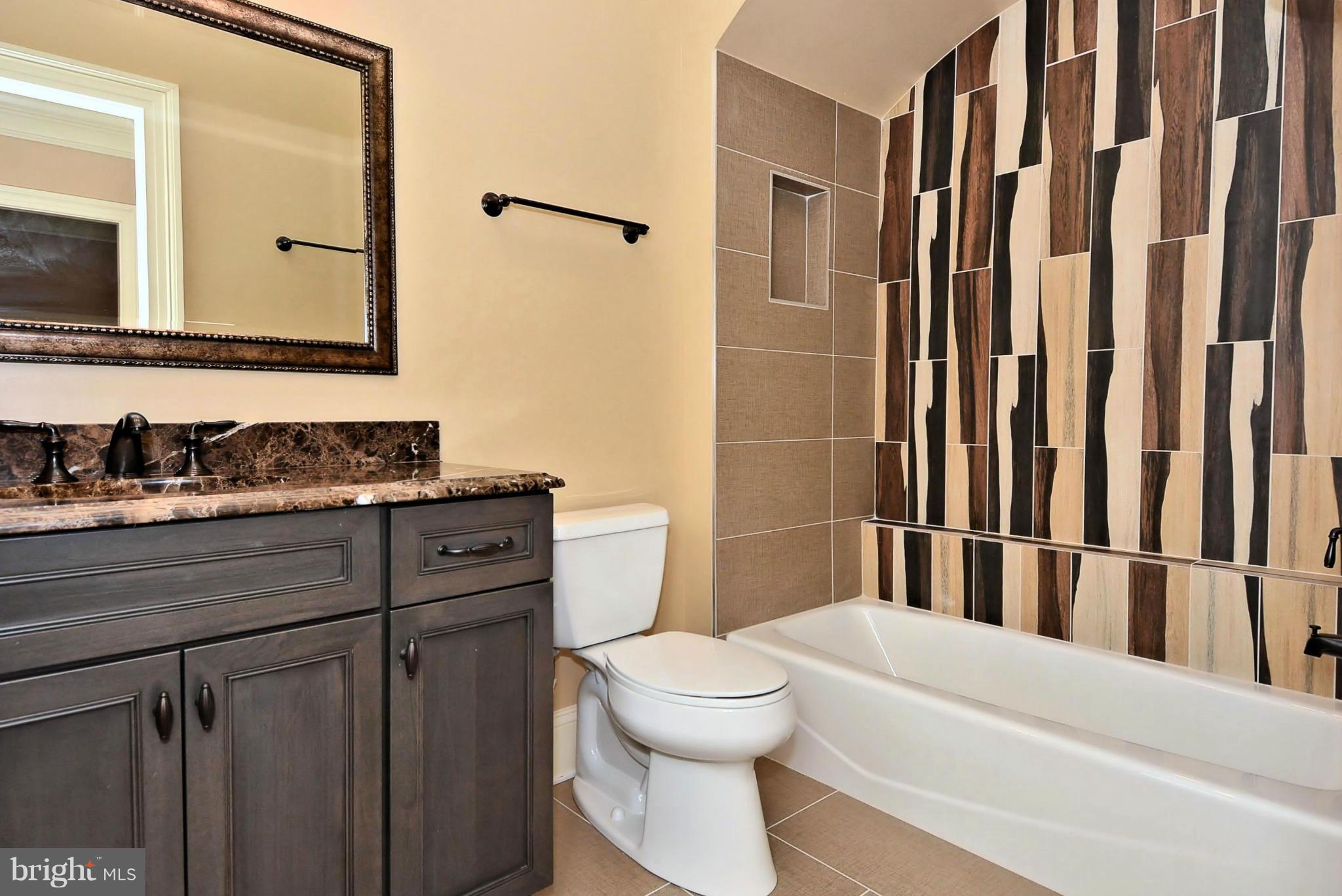 1031 Bellview Road McLean, VA 22102 - Photo 17 of 30 Bath