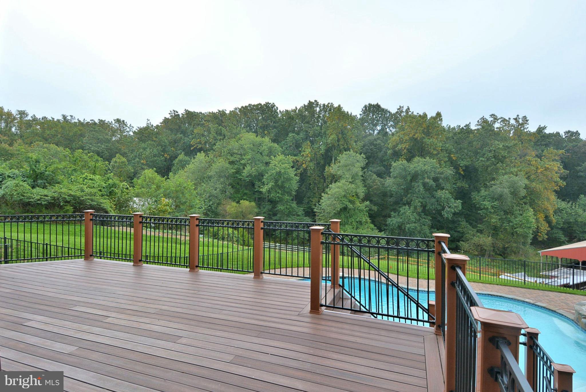 1031 Bellview Road McLean, VA 22102 - Photo 27 of 30 Exterior (Rear)
