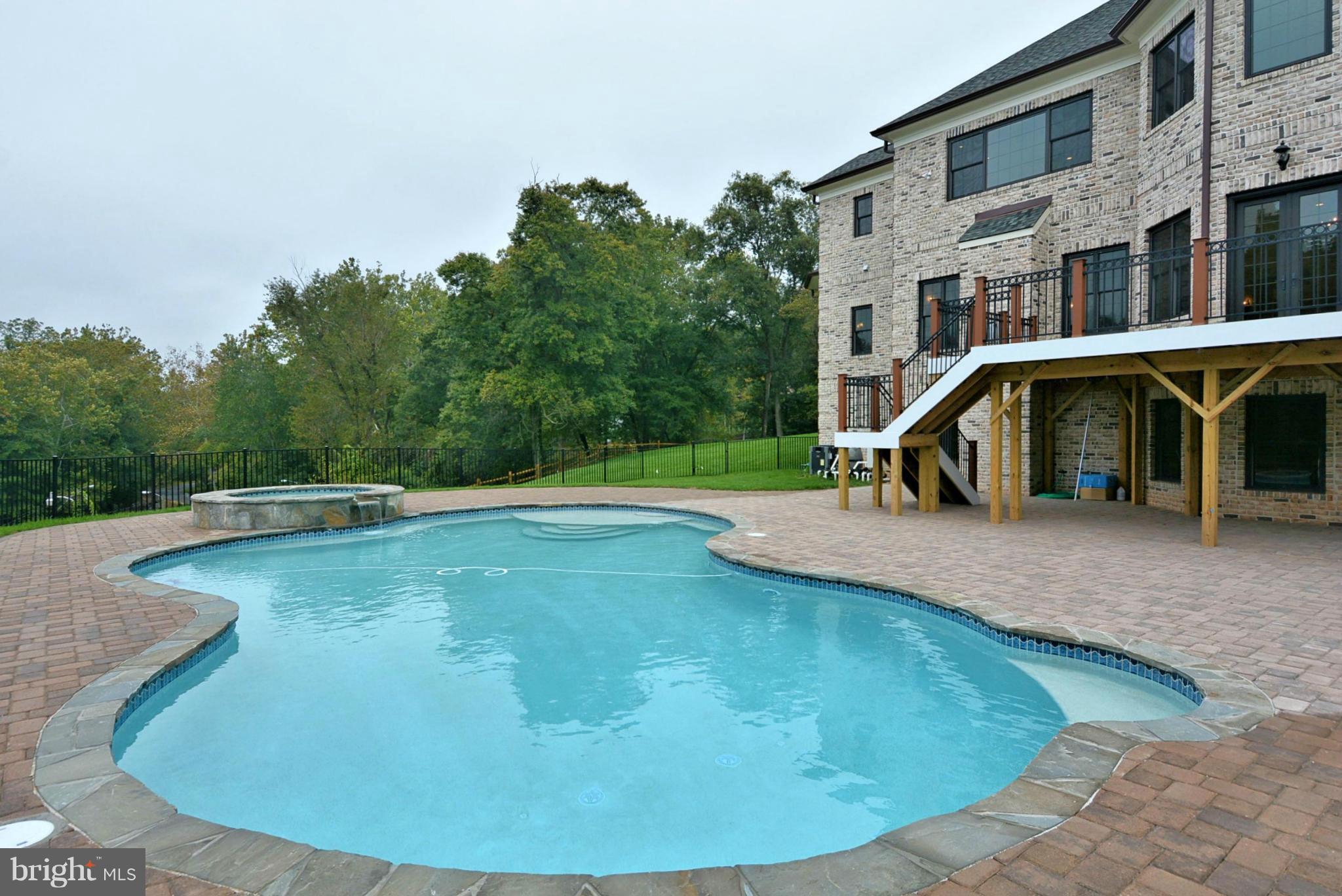 1031 Bellview Road McLean, VA 22102 - Photo 28 of 30 Exterior (Rear)