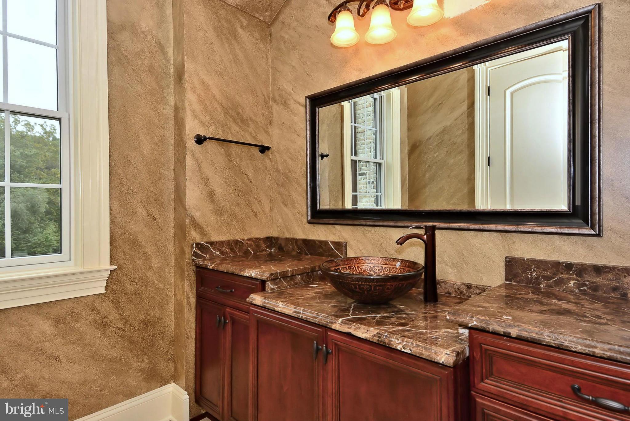 1031 Bellview Road McLean, VA 22102 - Photo 8 of 30 Interior (General)