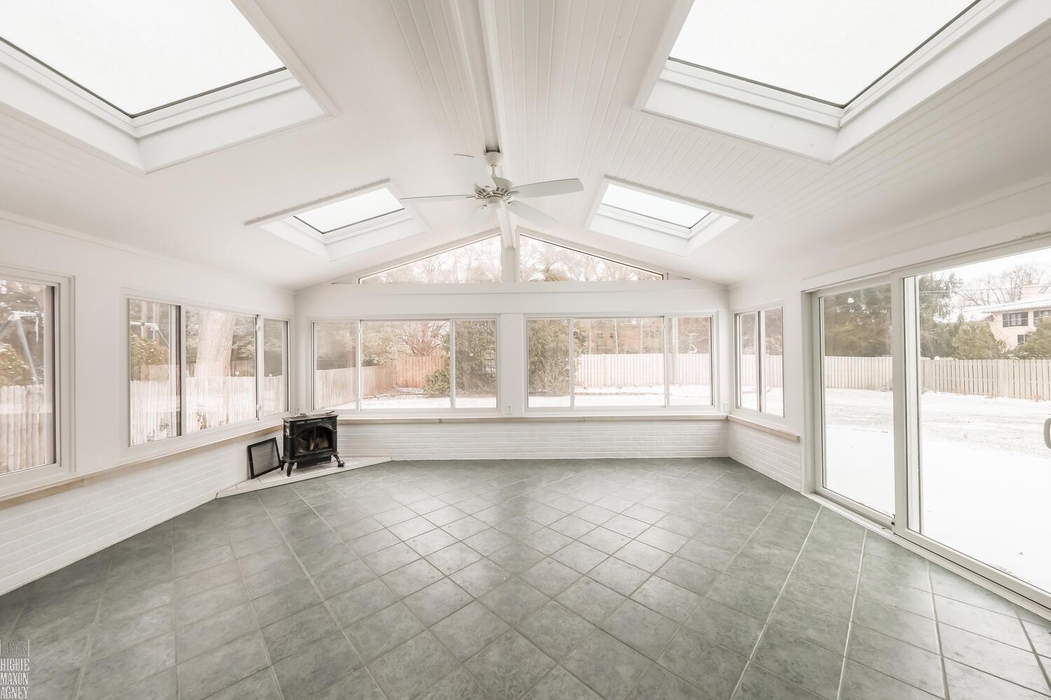 206 Stephens Road Grosse Pointe, MI 48236 - Photo 18 of 44