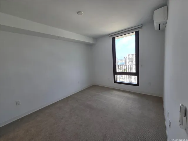 $3,000 | 987 Queen Street, Unit 3705, Honolulu, HI 96814