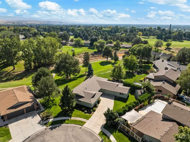 $625,000 | 918 North Eagle Hills Way, Eagle, ID 83616