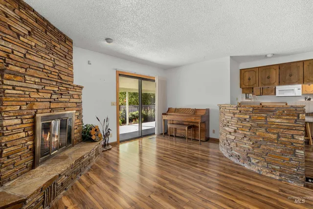 $625,000 | 918 North Eagle Hills Way, Eagle, ID 83616