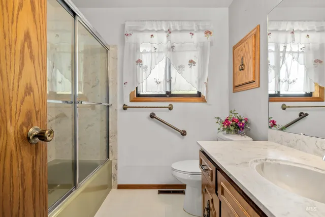 $625,000 | 918 North Eagle Hills Way, Eagle, ID 83616