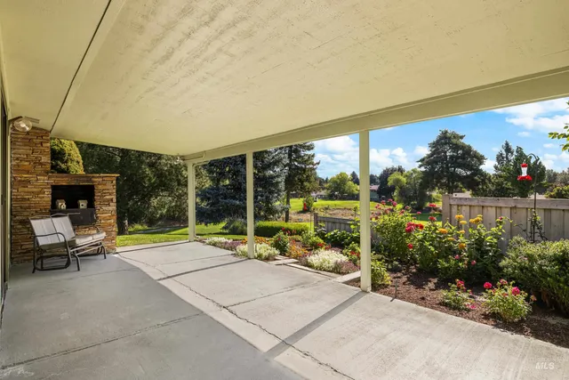 $625,000 | 918 North Eagle Hills Way, Eagle, ID 83616