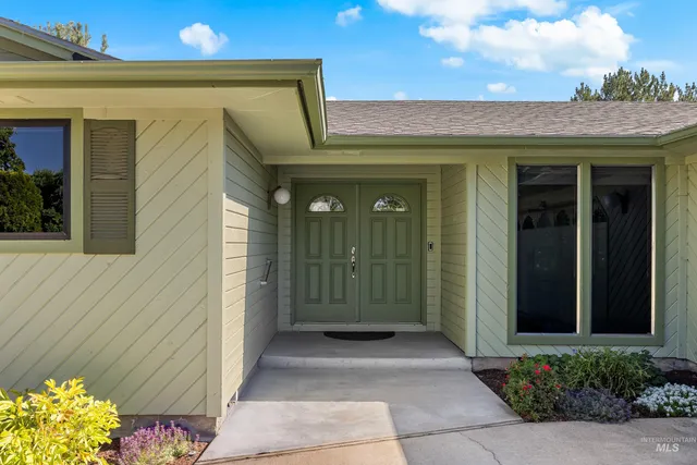 $625,000 | 918 North Eagle Hills Way, Eagle, ID 83616