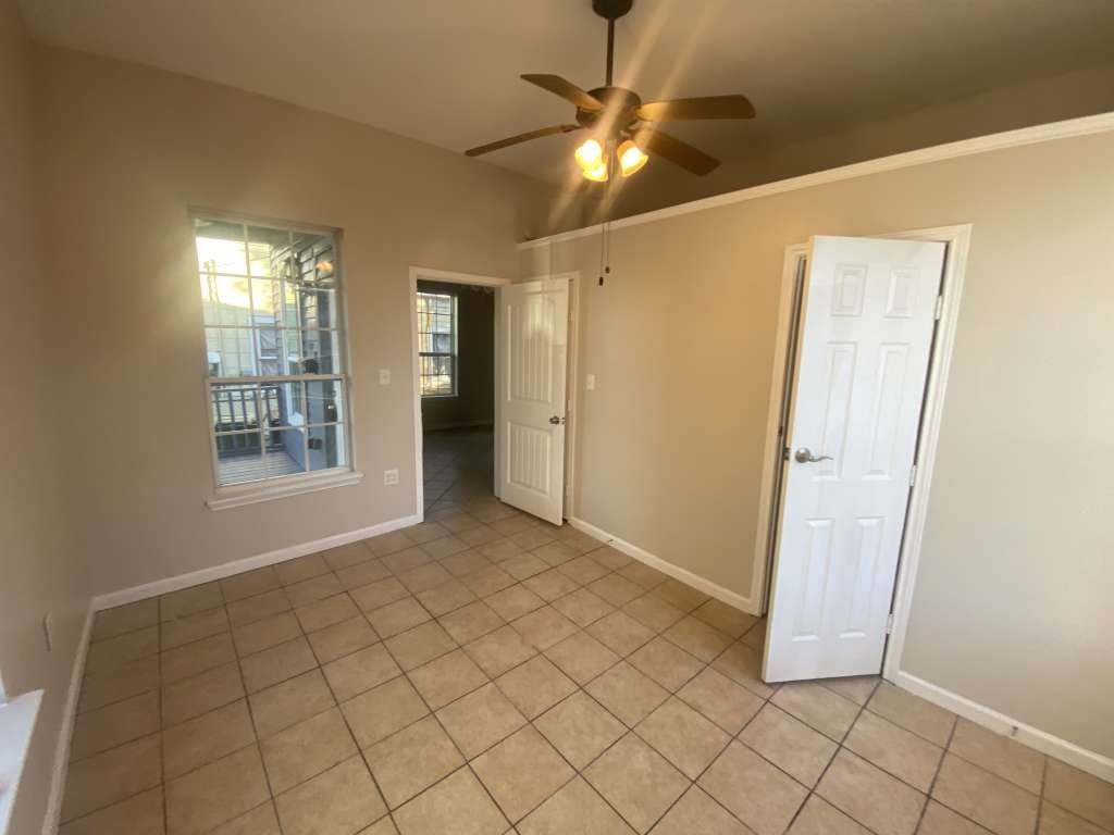 1910 Worms Street Houston, TX 77020 - Photo 5 of 13