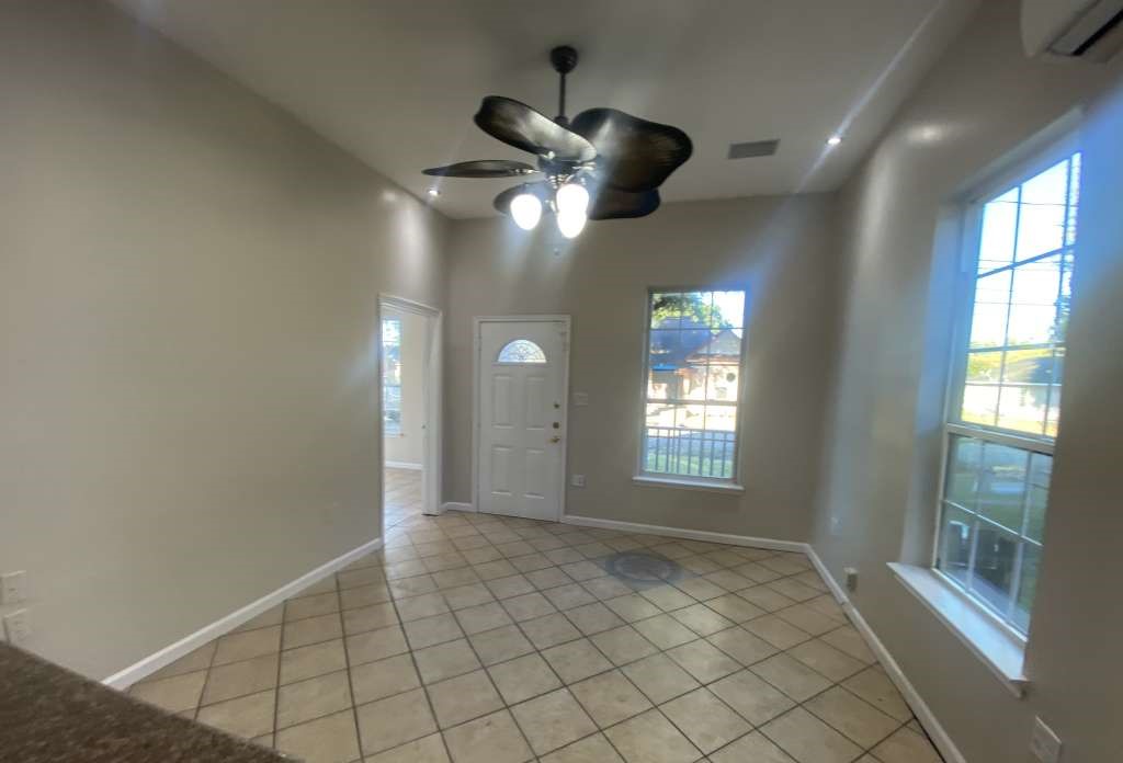 1910 Worms Street Houston, TX 77020 - Photo 10 of 13