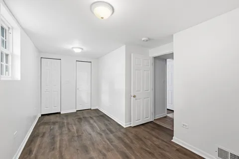 $235,000 | 419 East Maple Drive, Glenwood, IL 60425