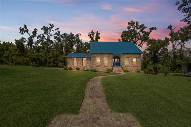 $489,000 | 402 Cantey Drive, Madison, FL 32340