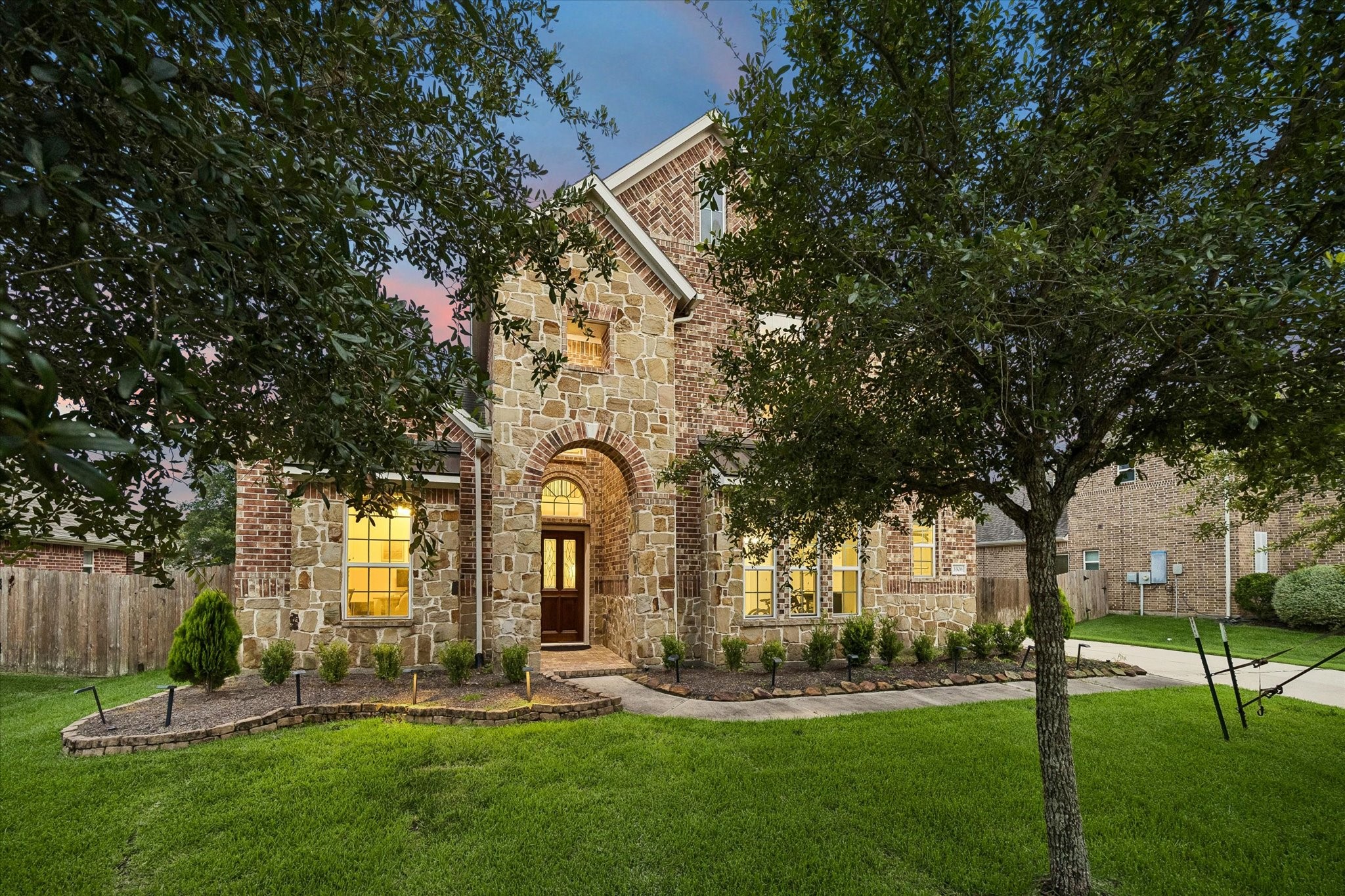 3306 Explorer Way Conroe, TX 77301 - Photo 4 of 35