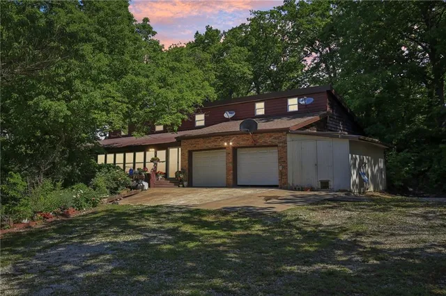 $599,000 | 828 Southeast 601st Road, Leeton, MO 64761