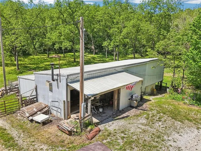 $599,000 | 828 Southeast 601st Road, Leeton, MO 64761