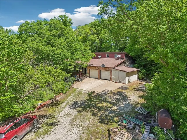 $599,000 | 828 Southeast 601st Road, Leeton, MO 64761