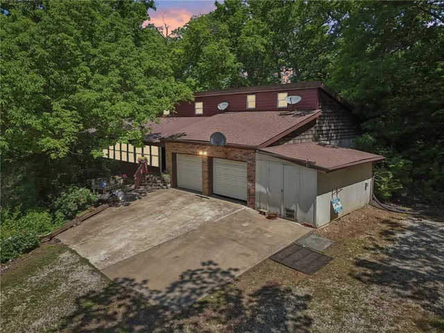 $599,000 | 828 Southeast 601st Road, Leeton, MO 64761