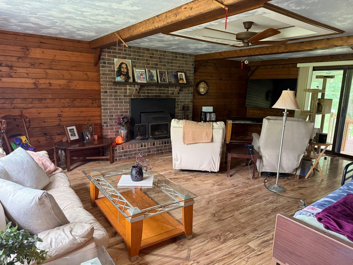 7075 Dover Zoar Road Northeast Dover, OH 44622 - Photo 9 of 23