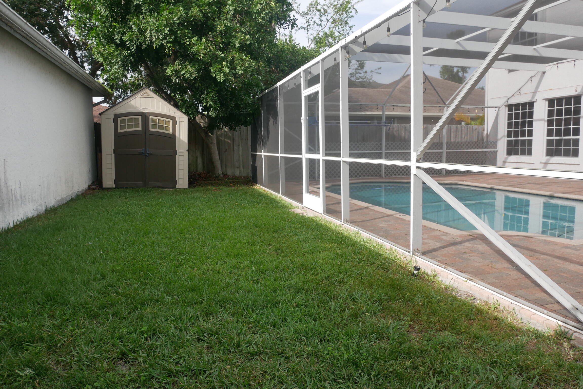 1039 Aviary Road Wellington, FL 33414 - Photo 13 of 15 59e8a66f2395-4B8054AB_0CC6_466A_A578_4DB