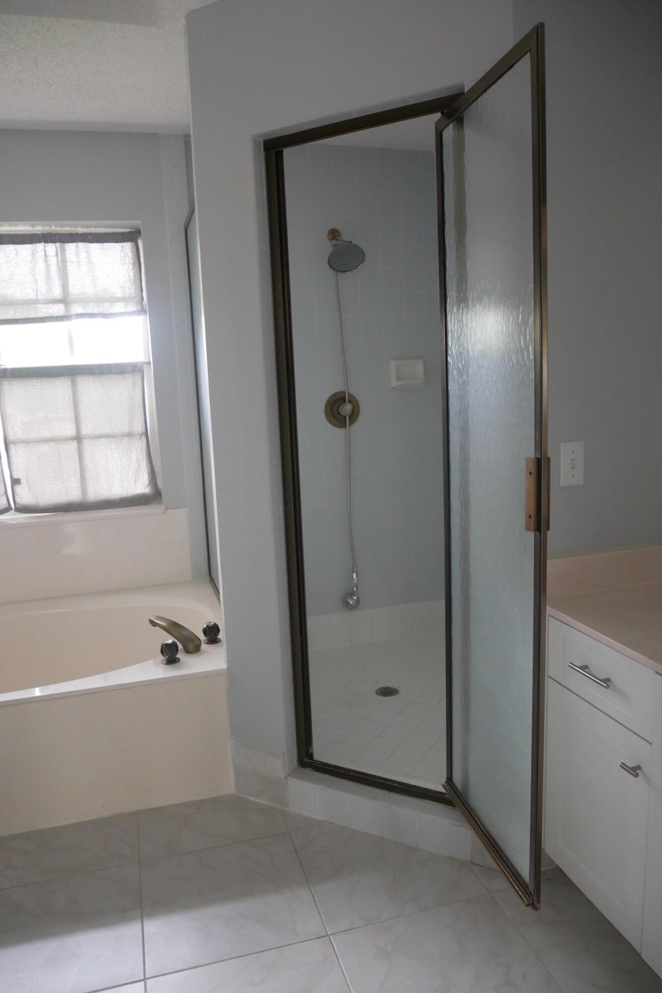 1039 Aviary Road Wellington, FL 33414 - Photo 10 of 15 0eb2809b953a-646B1BB7_F730_4B3C_8B83_49F