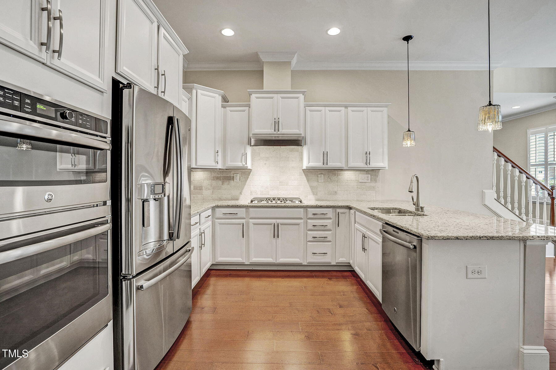 513 Deodar Lane Raleigh, NC 27608 - Photo 12 of 35 12-web-or-mls-513 Deodar Ln-14-1