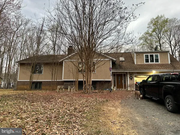 $760,000 | 3587 Monarch Lane, Midland, VA 22728