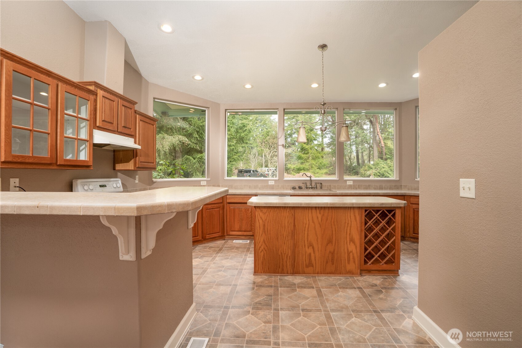 17812 29th Street Southwest Lakebay, WA 98349 - Photo 5 of 39 Gallery Image 5
