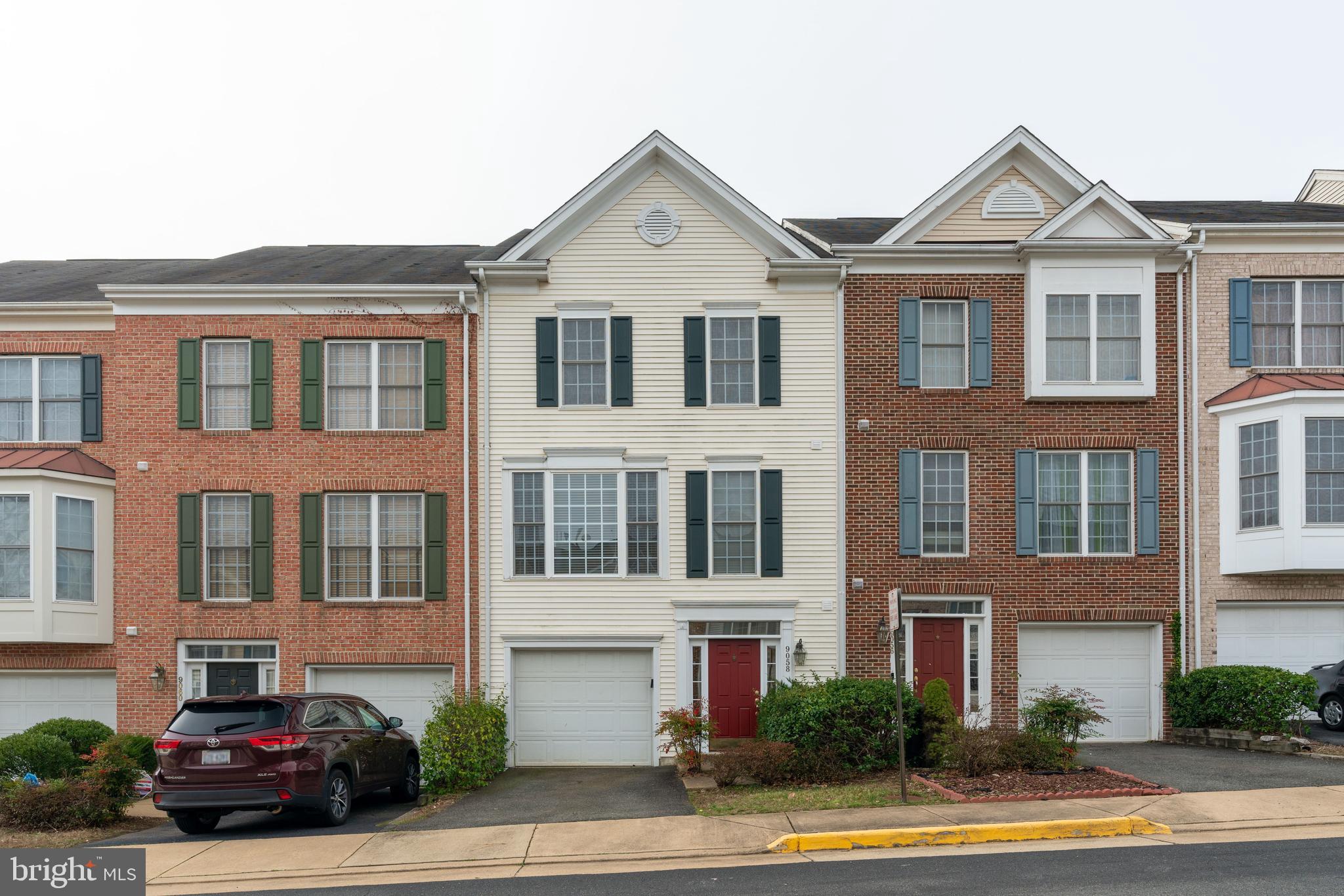 9058 Two Bays Road Lorton, VA 22079 - Photo 2 of 42