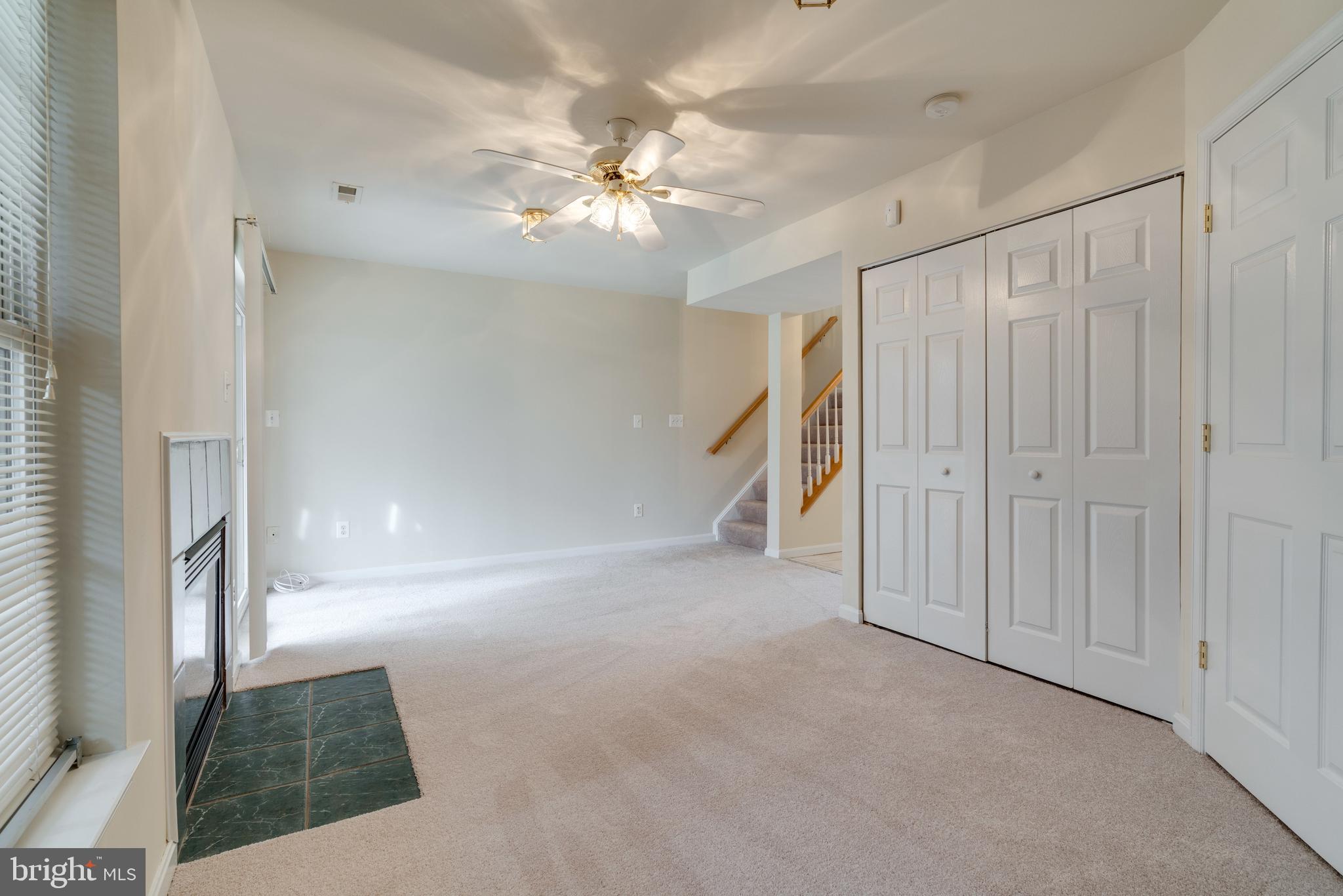 9058 Two Bays Road Lorton, VA 22079 - Photo 9 of 42 LL Family Room