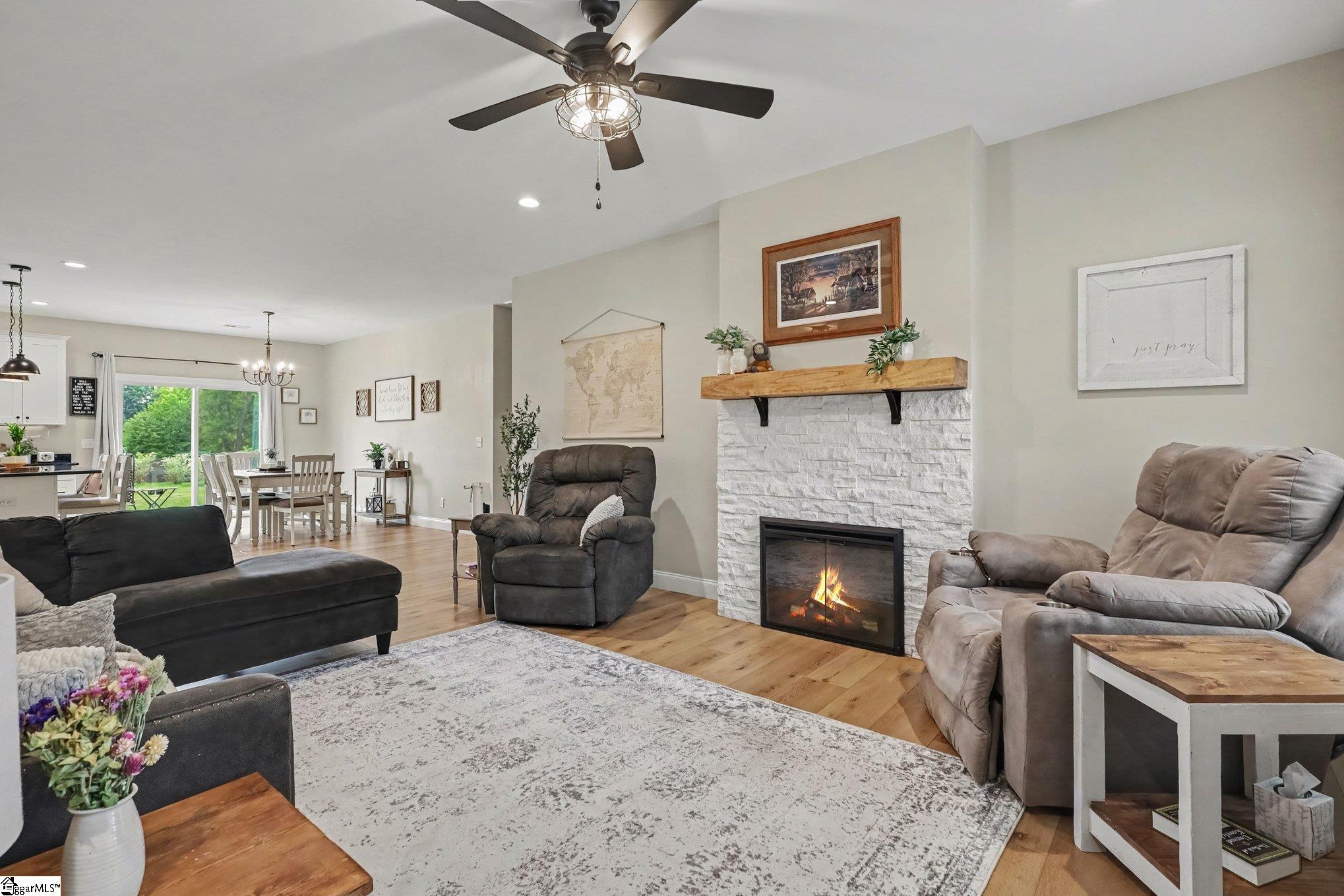 3807 Camp Road Greer, SC 29651 - Photo 4 of 27