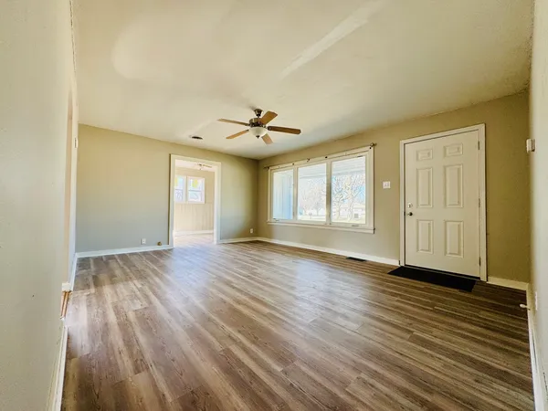 $109,000 | 103 East North Street, Sesser, IL 62884