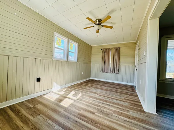 $109,000 | 103 East North Street, Sesser, IL 62884